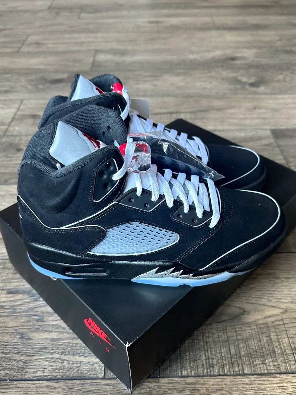 Air Jordan 5 Retro OG Black Metallic Reimagined 2025 -Men’s Athletic Sneakers
